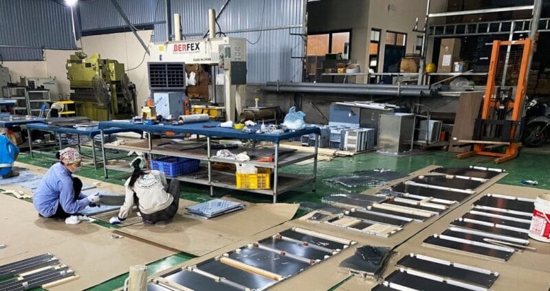 Tay nắm cửa tủ bếp inox